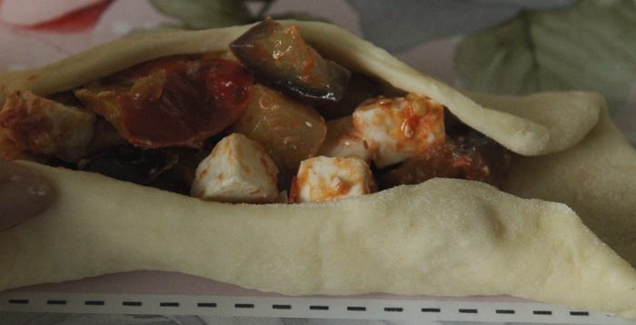 Турецкие пиде с овощами