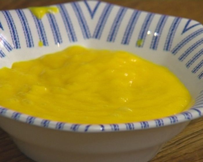 Салат с крабами и манго