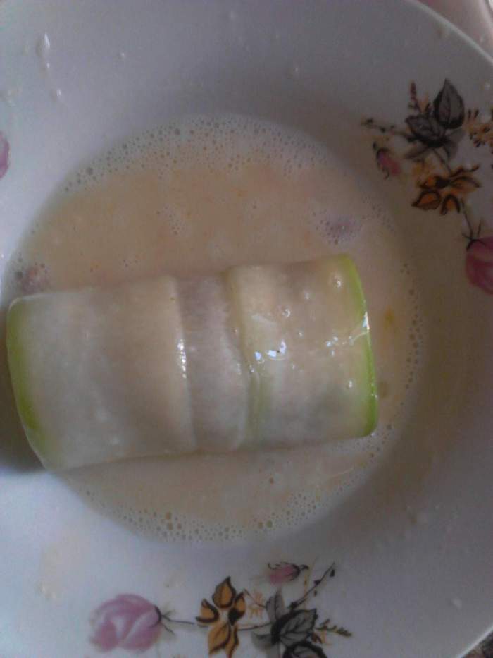 Рулетики из кабачка