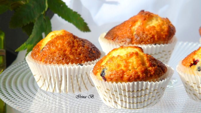 Маффины со смородиной