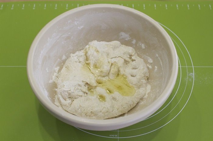 Пицца с сыром скаморца