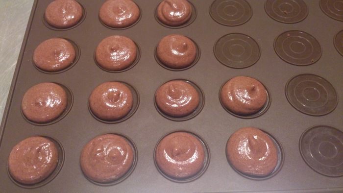 Печенье &amp;quot;Макарон&amp;quot; с карамельно-шоколадным кремом