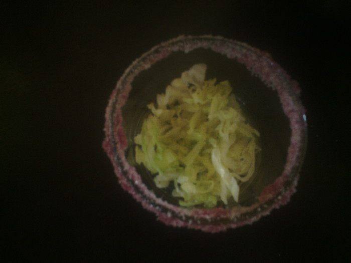 Коктейль из морепродуктов с розовым соусом