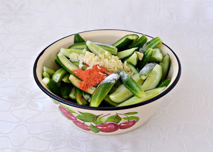 Маринованные огурчики в собственном соку