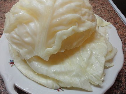 Закусочные рулетики из моркови с капустой