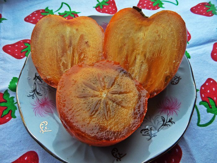 Блины с хурмой и шоколадом