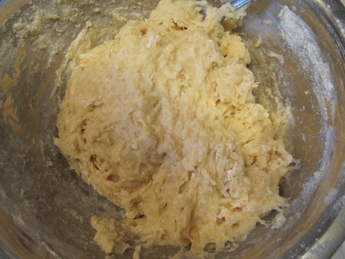 Булочки с корицей, шоколадом и миндалем