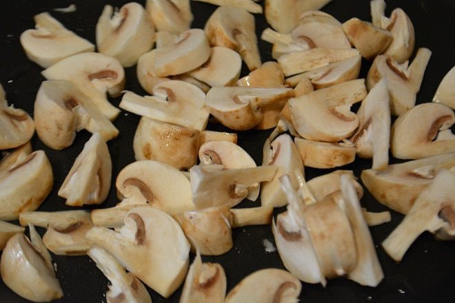  Мешочки из курицы с гречкой и шампиньонами