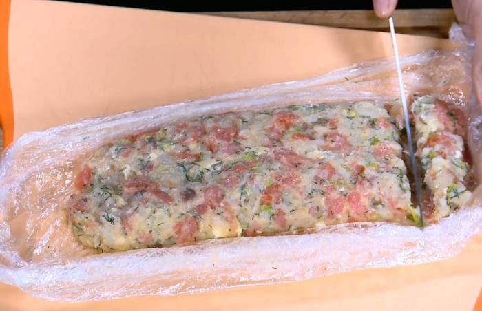 Рыбные пальчики с яйцом пашот 