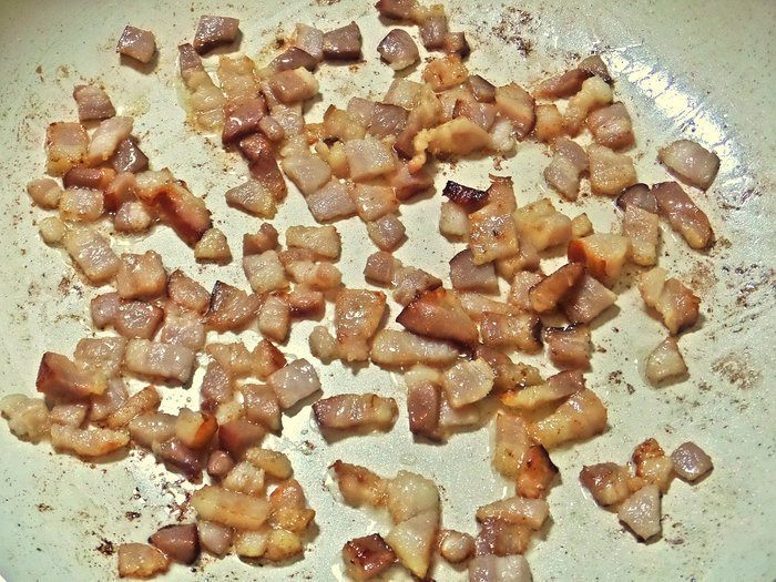 Пироги из тортильи с картошкой и беконом