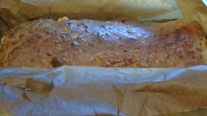 Кекс с сыром и зеленью