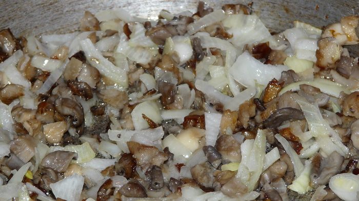 Овощи с рисом и грибами
