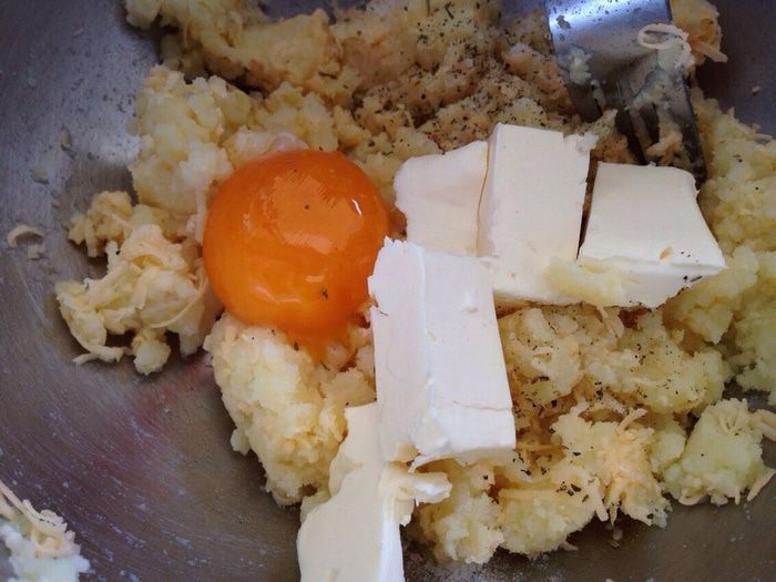 Картофельное печенье с сыром и прованскими травами