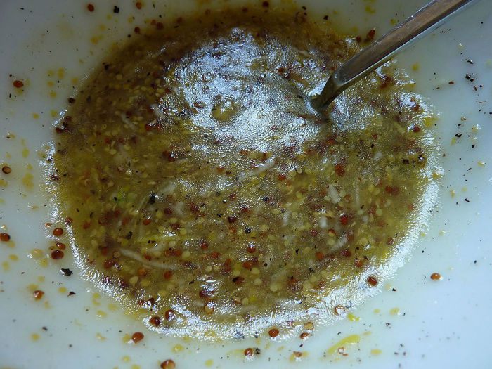 Салат из брокколи и нута