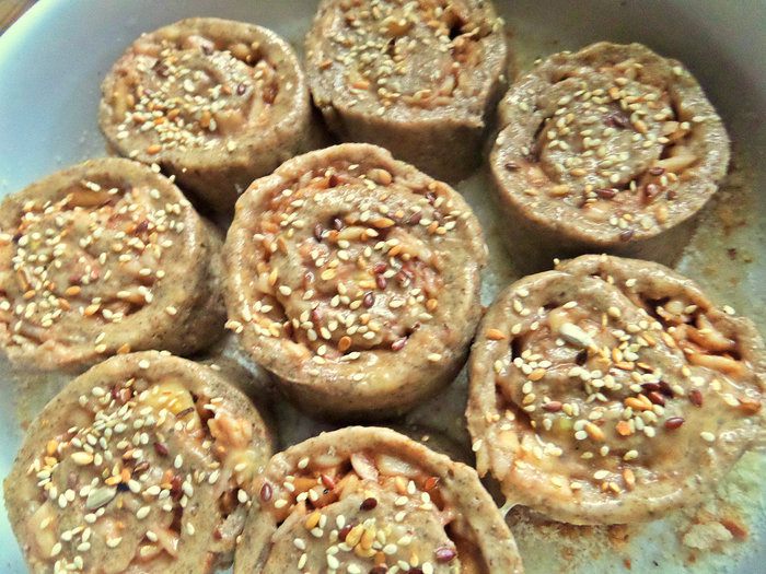 Булочки яблочные из полезной муки