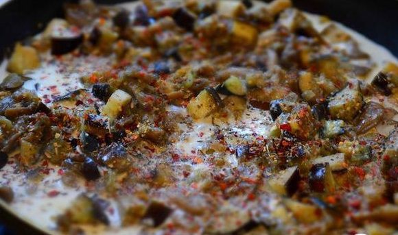Жульен с вешенками и баклажанами