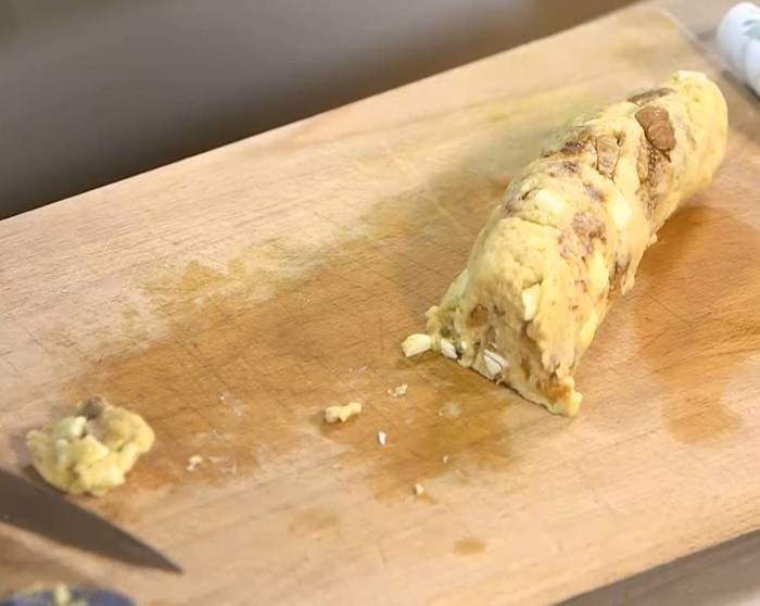 Печенье из цельнозерновой муки с шоколадом и инжиром 