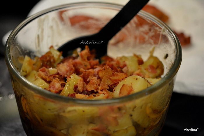 Теплый картофельный салат