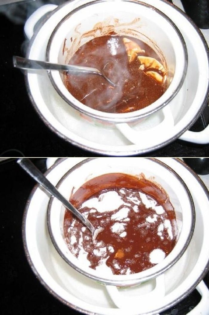 Шоколадные пирожные с клубникой в желе 