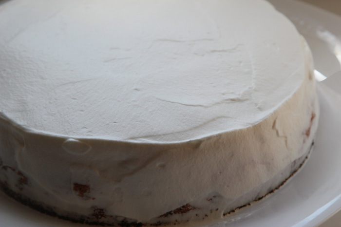 Шоколадный торт с грецкими орехами