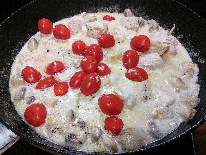 Быстрый куриный гуляш в арахисовом соусе