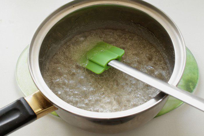Яблочный пирог с карамельной заливкой