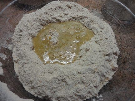 Ореховый закусочный хлеб с курагой