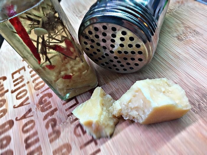 Пицца «Маргарита» с артишоком и кабачком 