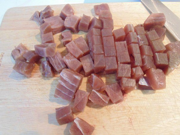 Салат &amp;quot;Симфония&amp;quot; с тунцом, креветками и клубникой
