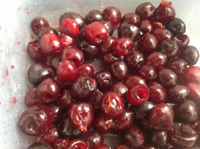 Пирог с черешней