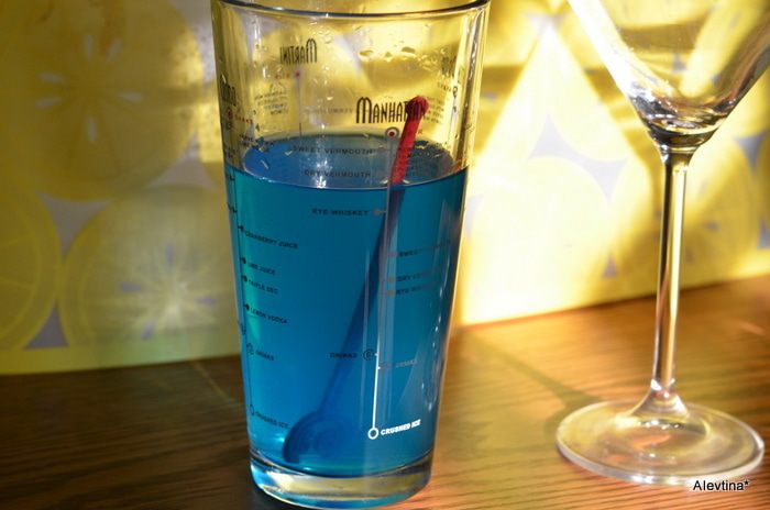 Коктейль &amp;quot;Голубая лагуна&amp;quot;