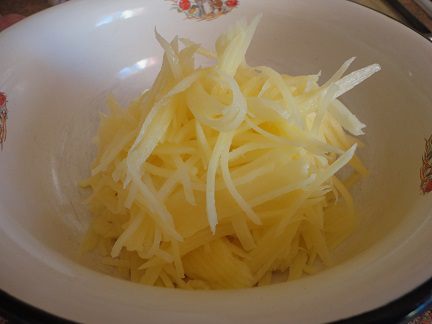 Куриные котлетки в картофельной корочке