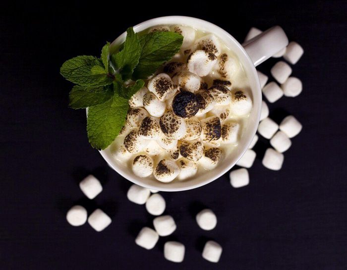 Горячий белый шоколад