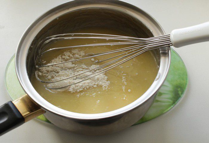 Яблочный пирог с карамельной заливкой