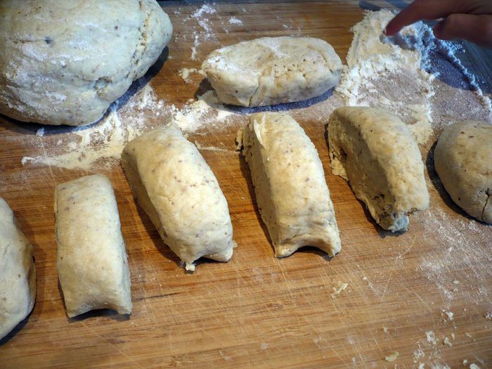 Пасхальные зайцы «В темно-синем лесу...»