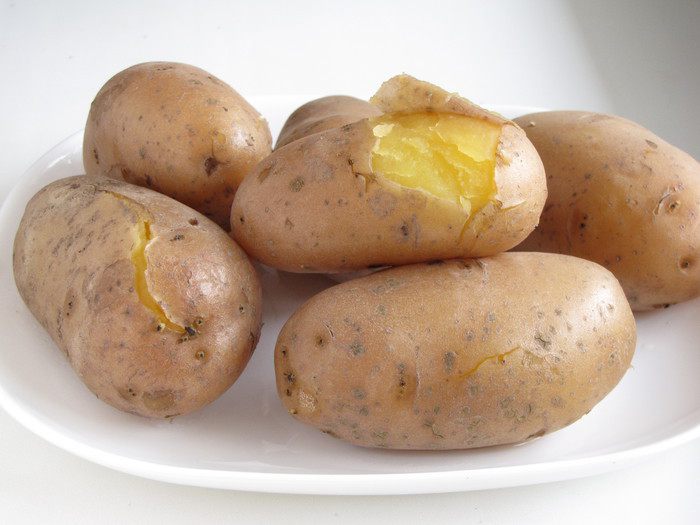 Картофельные зразы с капустой из духовки