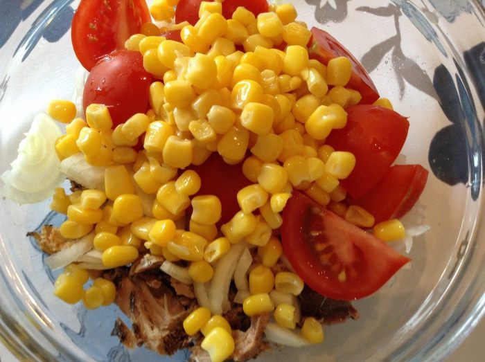 Испанский салат с тунцом