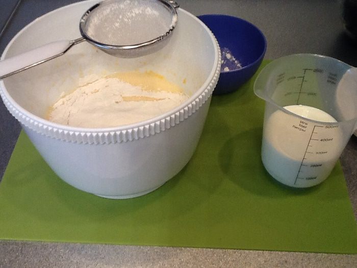 Клафути с черносливом