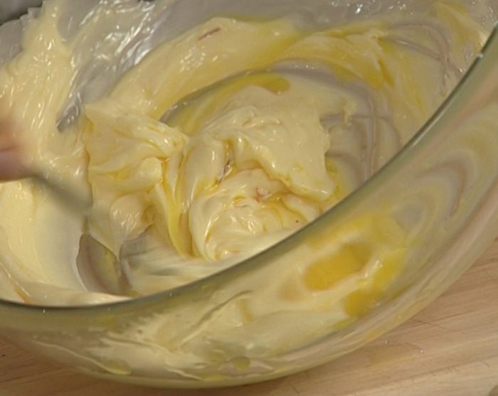 Шафрановое и чесночное масло     
