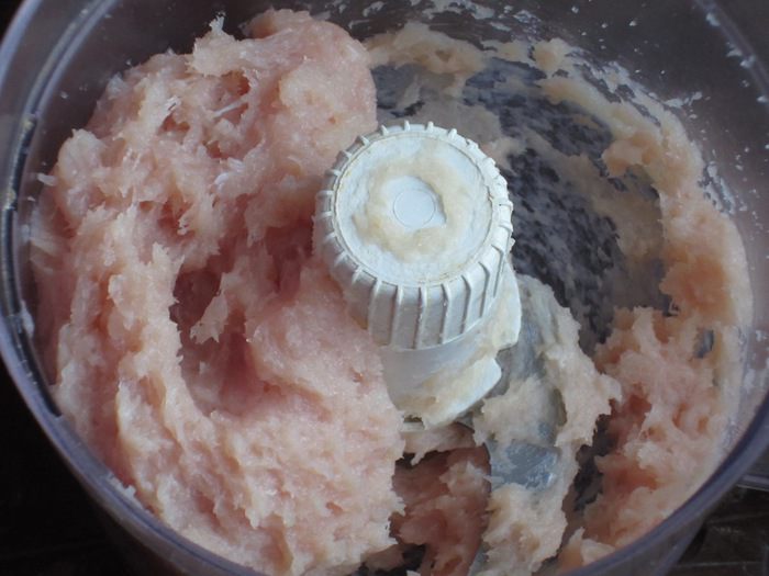 Овощной салат с куриными фрикадельками