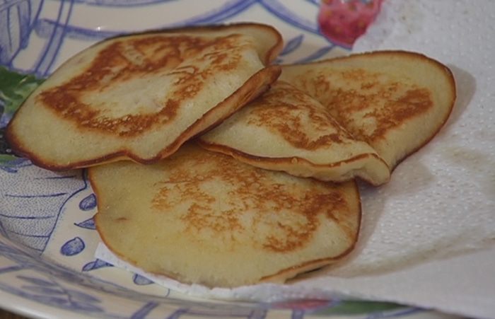 Оладьи с яблоками и яблочной карамелью 