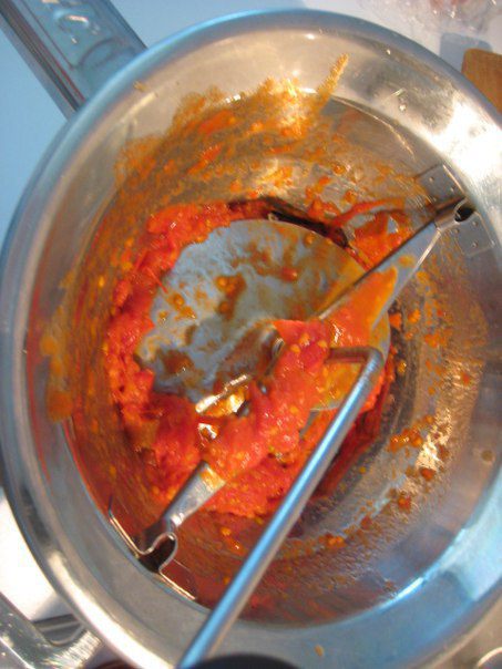 Итальянский томатный соус с базиликом (Salsa al pomodoro fresco al basilico)