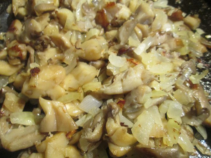 Пряная утка с грибами 