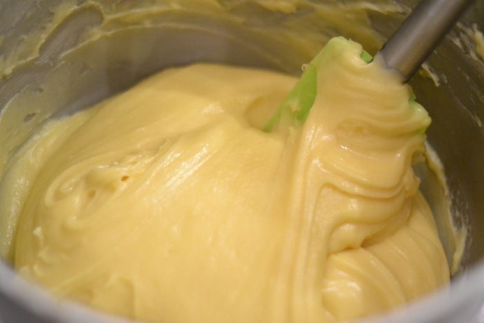 Эклеры со сливочно-шоколадным кремом (Ekler fánk)