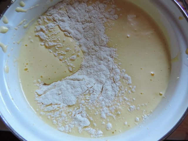 Торт с заварным клубничным кремом (для Елены Ковач)