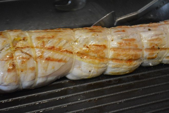 Мясо &amp;quot;Капрезе&amp;quot; с вялеными томатами и моцареллой