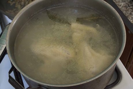 Сырный суп с рисом и куриными кнелями