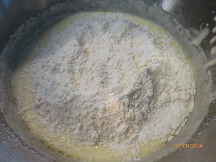 Сливовый пирог с маскарпоне