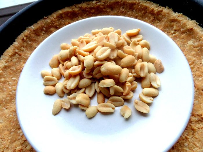 Песочный пирог с кремом на сгущенке