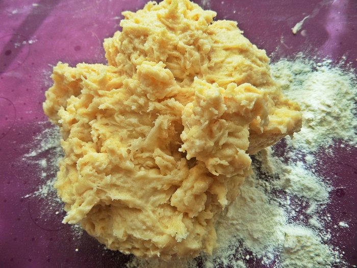Закрытый пирог с рисом и курицей